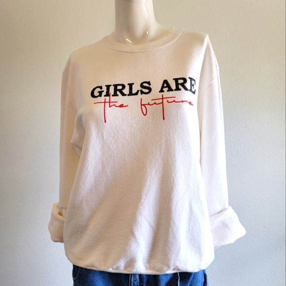 Winter White Red Girls Are The Future Cotton Sweatshirt Sz XL - Picture 7 of 9